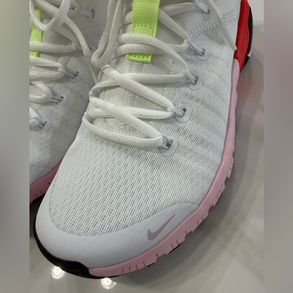 Nike Free Metcon 6 White Pink Foam Gym Women Size 8 - Picture 3 of 11